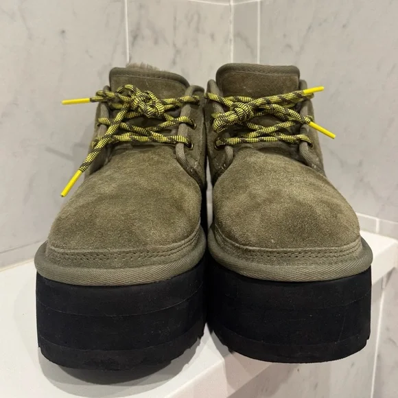 UGG Neumel Heritage Platform Ankle Boot Women’s Size 7 Olive - Picture 6 of 8